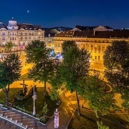 Bv Apartments Svobodu Avenue Lviv Ngoại thất bức ảnh