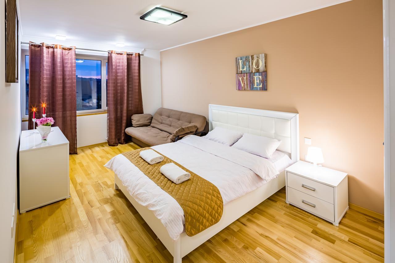 Bv Apartments Svobodu Avenue Lviv Ngoại thất bức ảnh